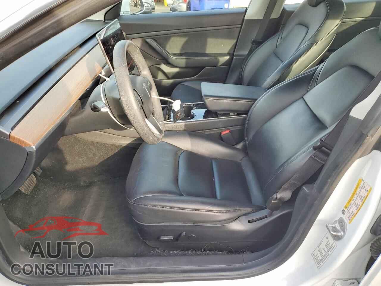 TESLA MODEL 3 2020 - 5YJ3E1EA5LF740302