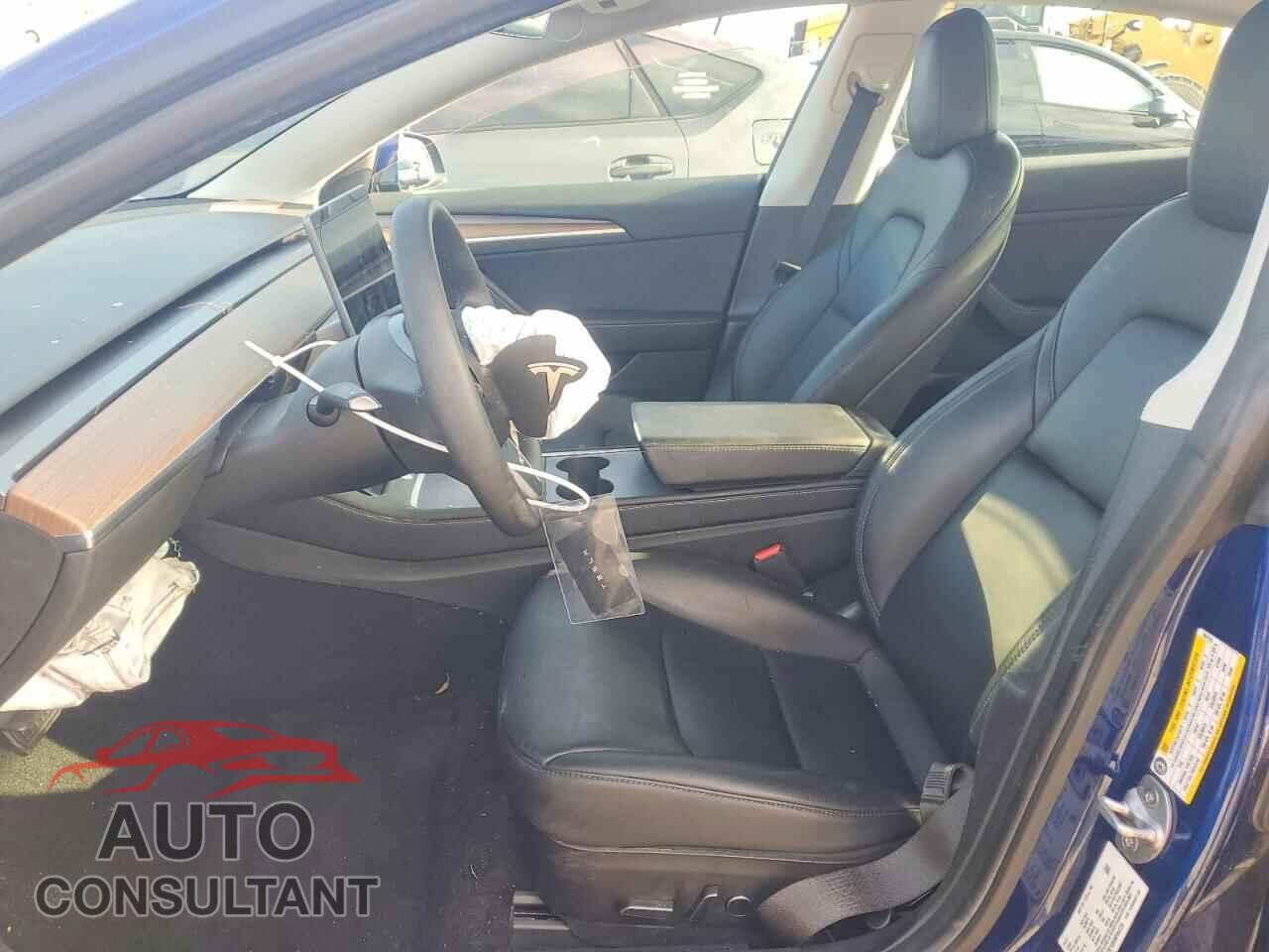 TESLA MODEL 3 2021 - 5YJ3E1EB5MF064735