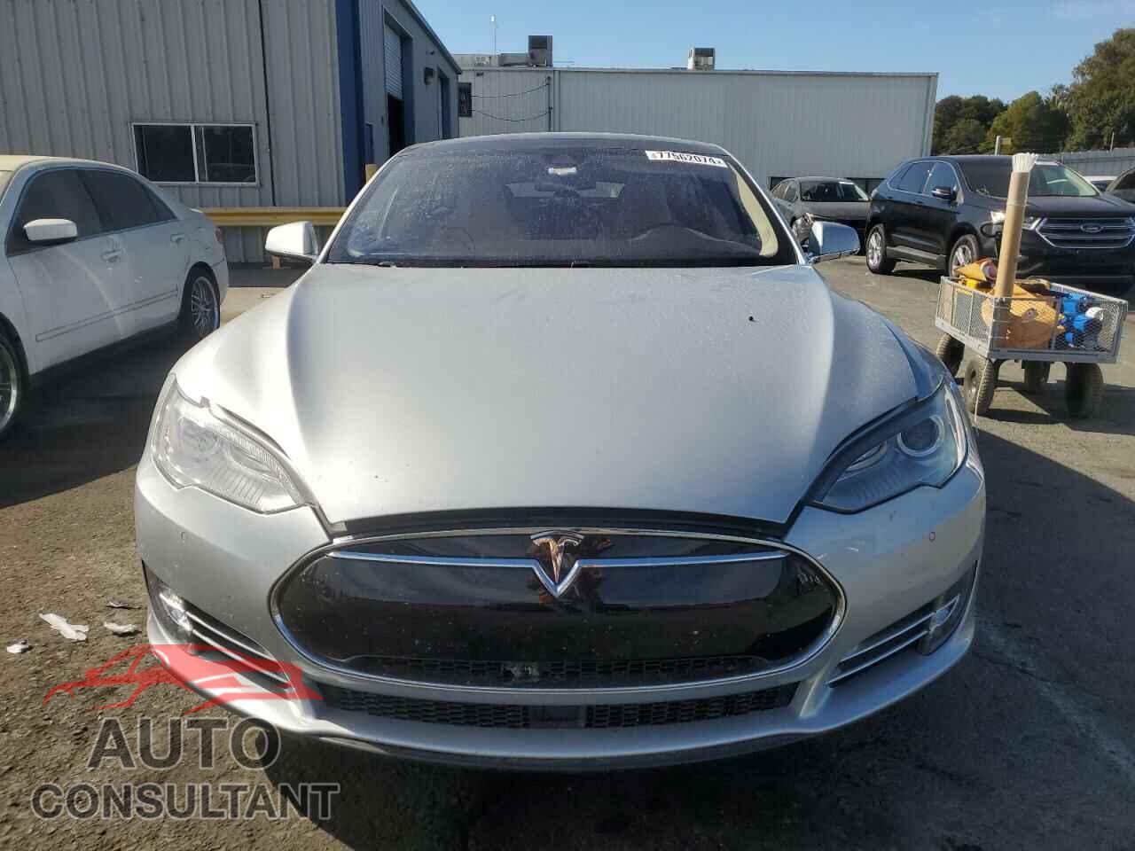 TESLA MODEL S 2014 - 5YJSA1H10EFP63248