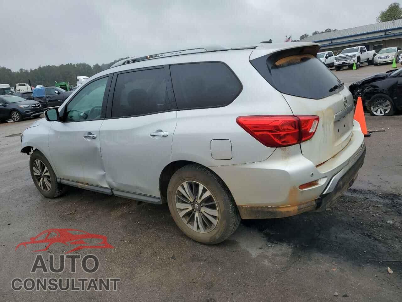 NISSAN PATHFINDER 2017 - 5N1DR2MN3HC649550