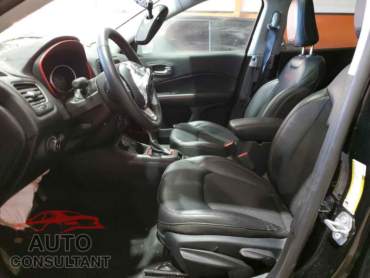JEEP COMPASS 2019 - 3C4NJDDB3KT645723
