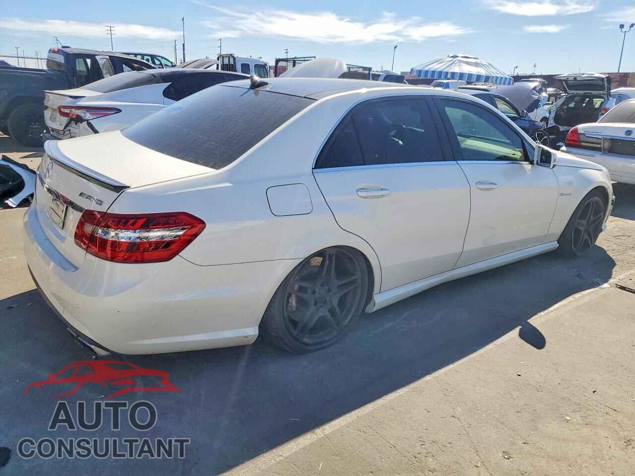 MERCEDES-BENZ E 2012 - WDDHF7EB7CA535190