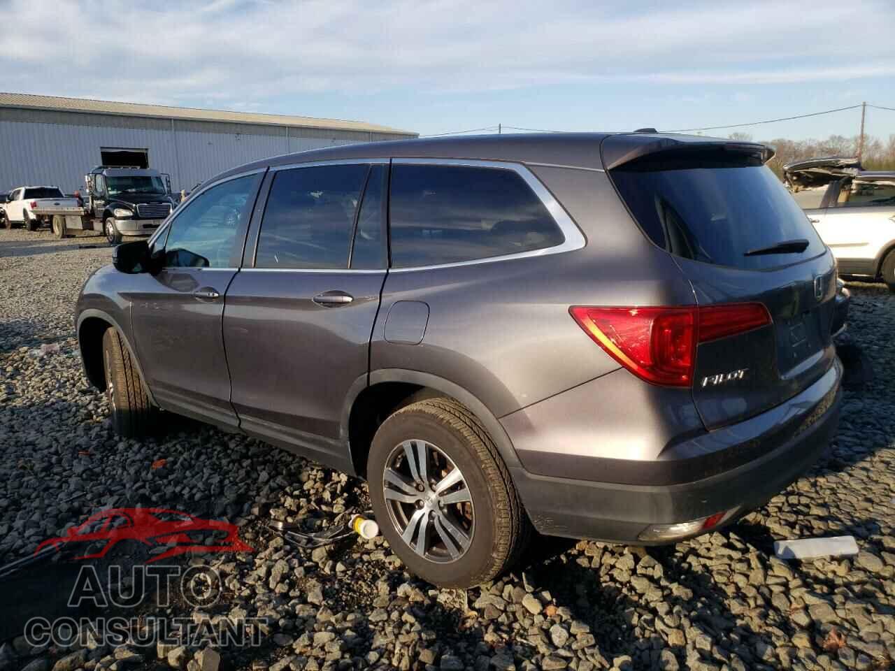 HONDA PILOT 2017 - 5FNYF6H54HB038123