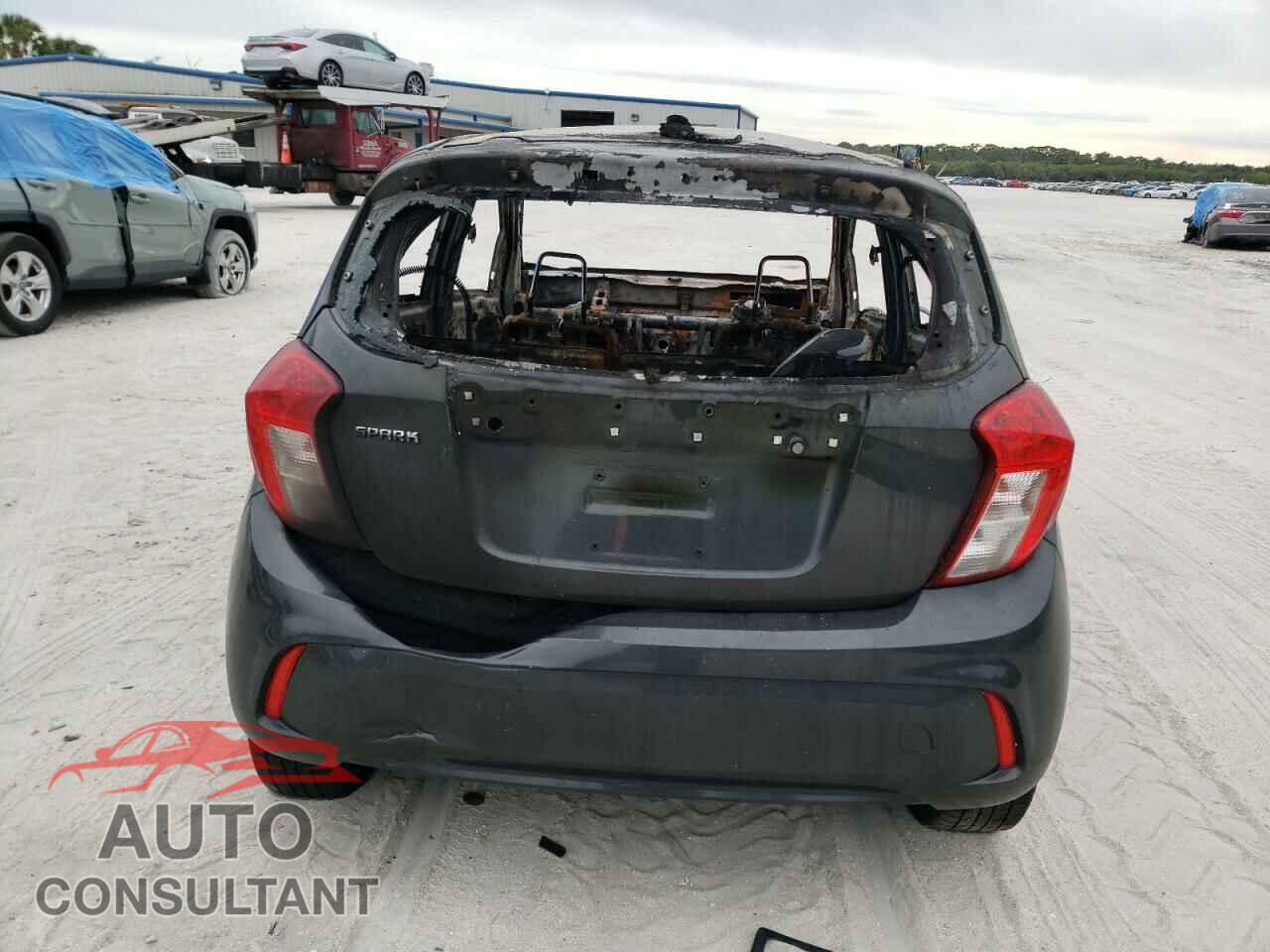 CHEVROLET SPARK 2017 - KL8CA6SA3HC810843