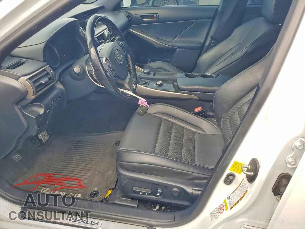 LEXUS IS 2017 - JTHBA1D25H5048873