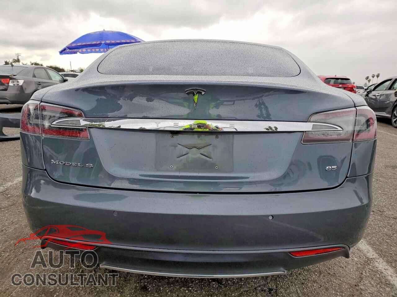 TESLA MODEL S 2014 - 5YJSA1H11EFP40545