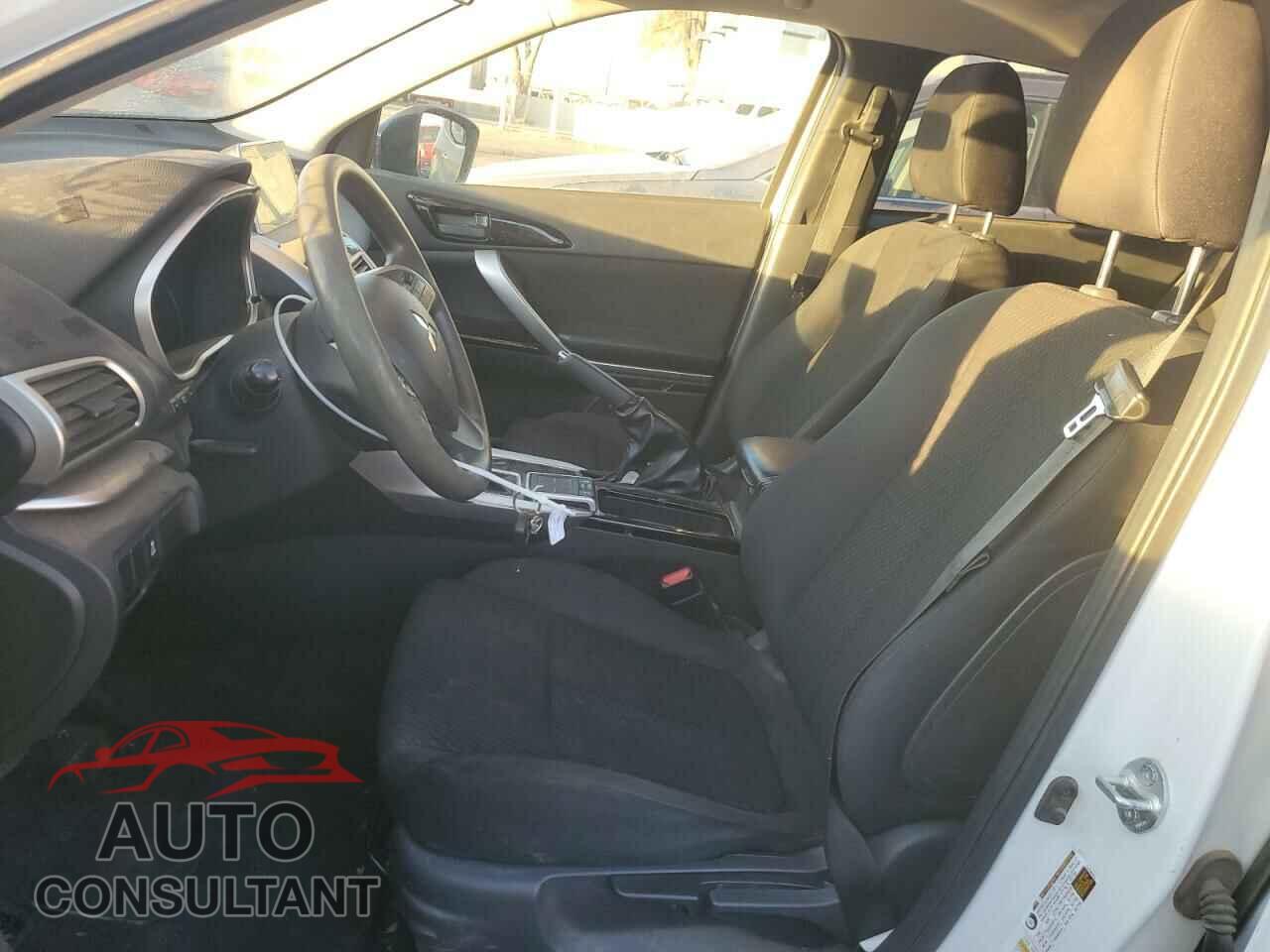 MITSUBISHI ECLIPSE 2019 - JA4AT4AA6KZ000653