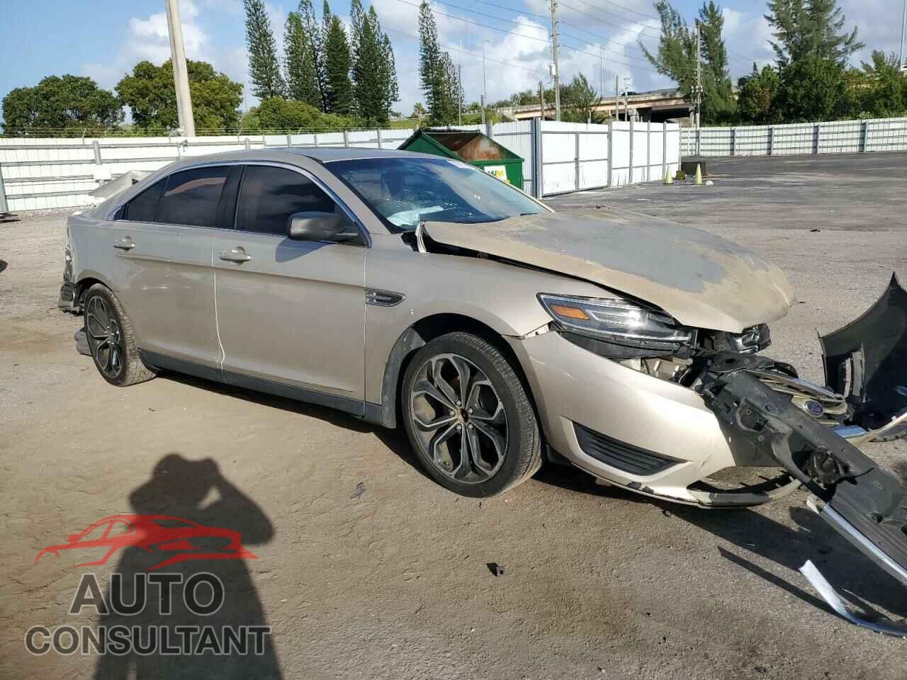 FORD TAURUS 2018 - 1FAHP2D85JG102368