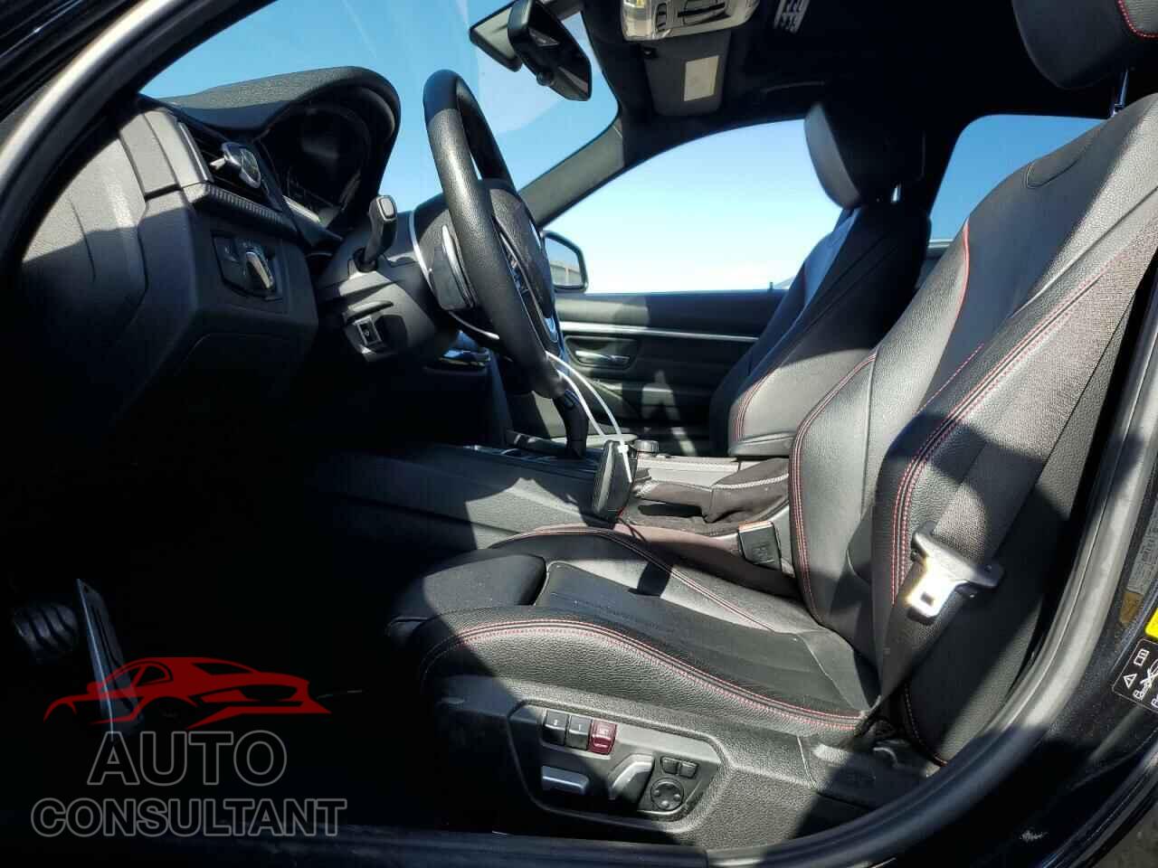 BMW 3 SERIES 2016 - WBA8E3G59GNU01547