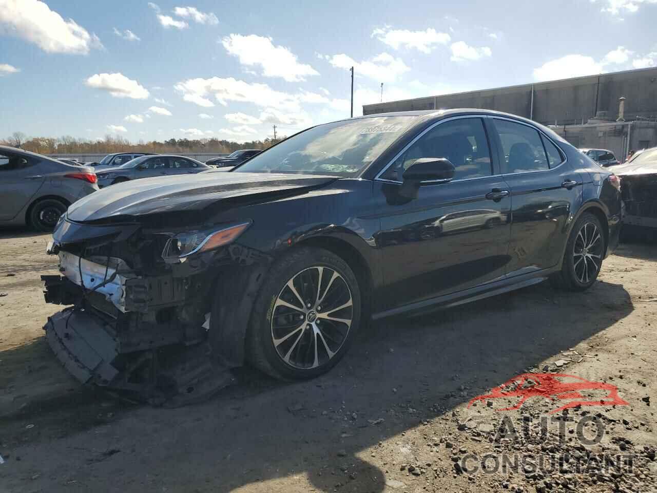TOYOTA CAMRY 2018 - JTNB11HK2J3021185