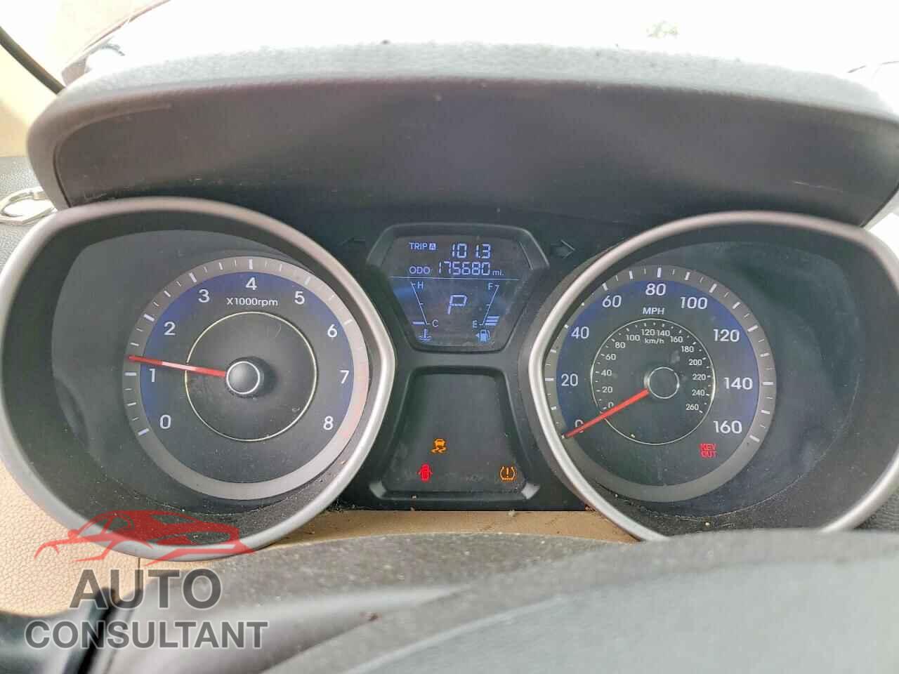 HYUNDAI ELANTRA 2012 - KMHDH4AE3CU282963