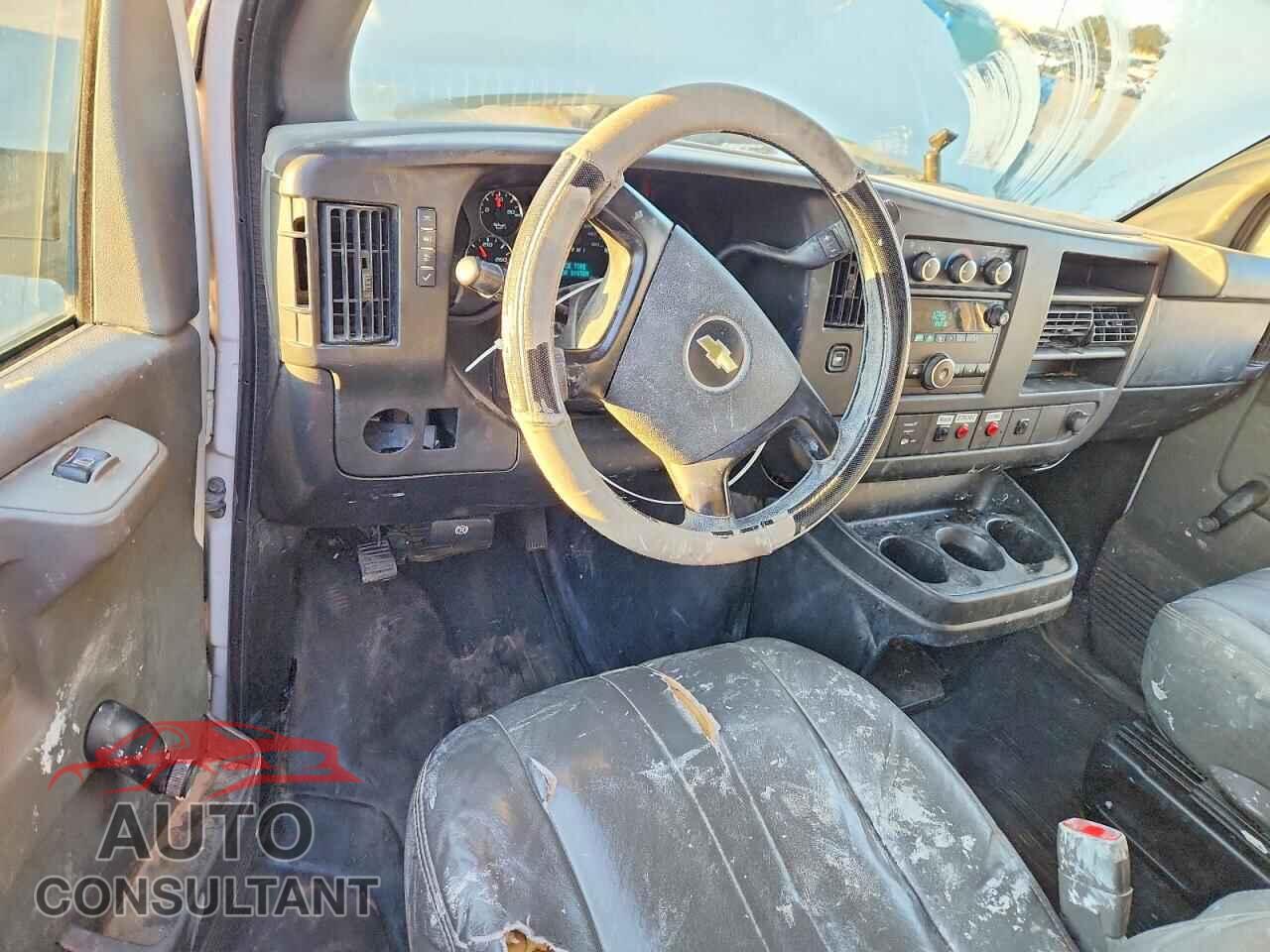 CHEVROLET EXPRESS 2013 - 1GCWGFCB0D1902704