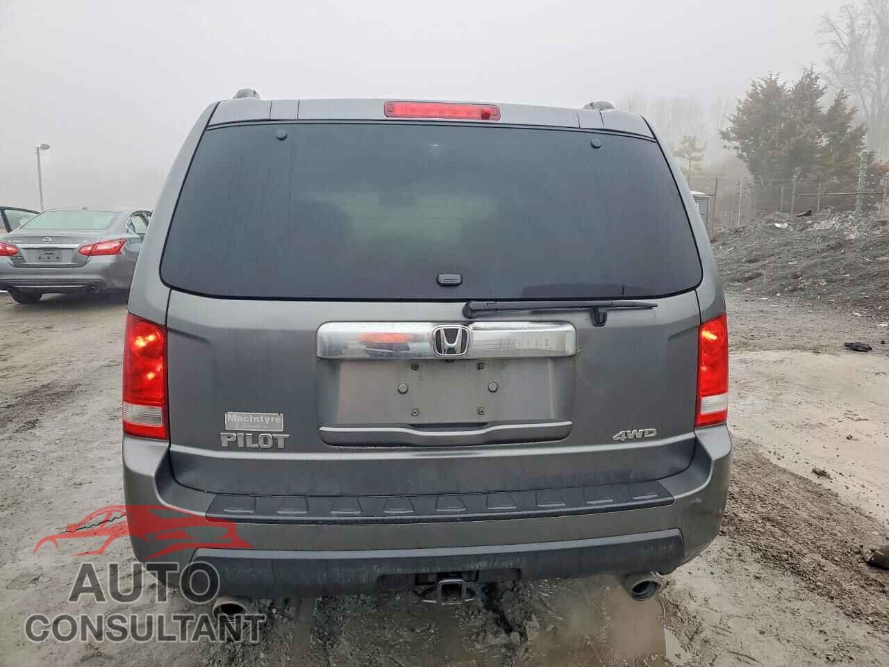 HONDA PILOT 2011 - 5FNYF4H58BB042851