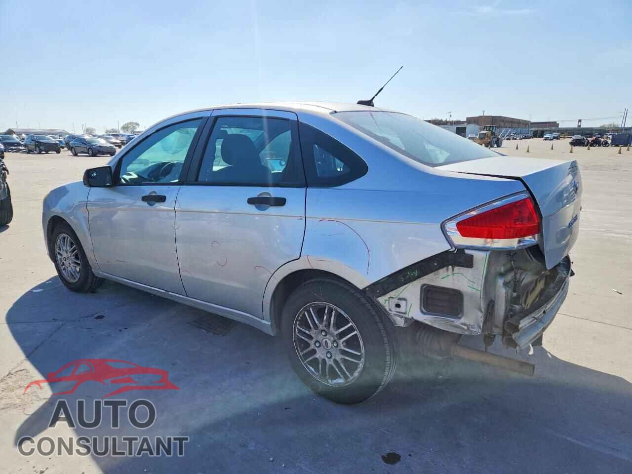 FORD FOCUS 2011 - 1FAHP3FN8BW158630