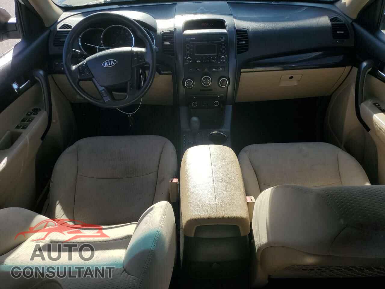 KIA SORENTO 2011 - 5XYKT4A10BG114155