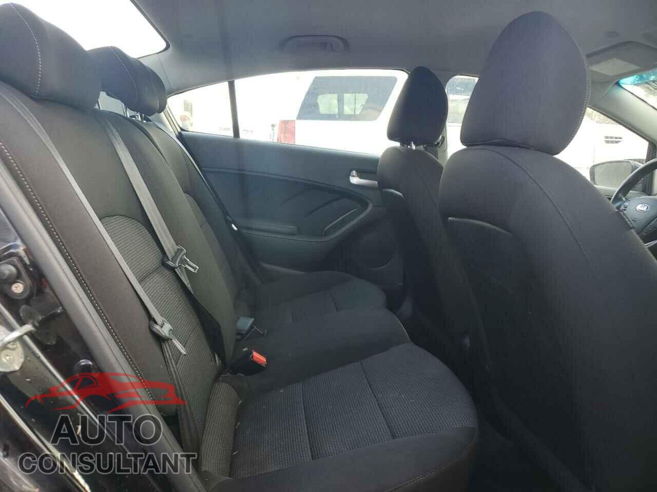 KIA FORTE 2017 - 3KPFK4A78HE153154
