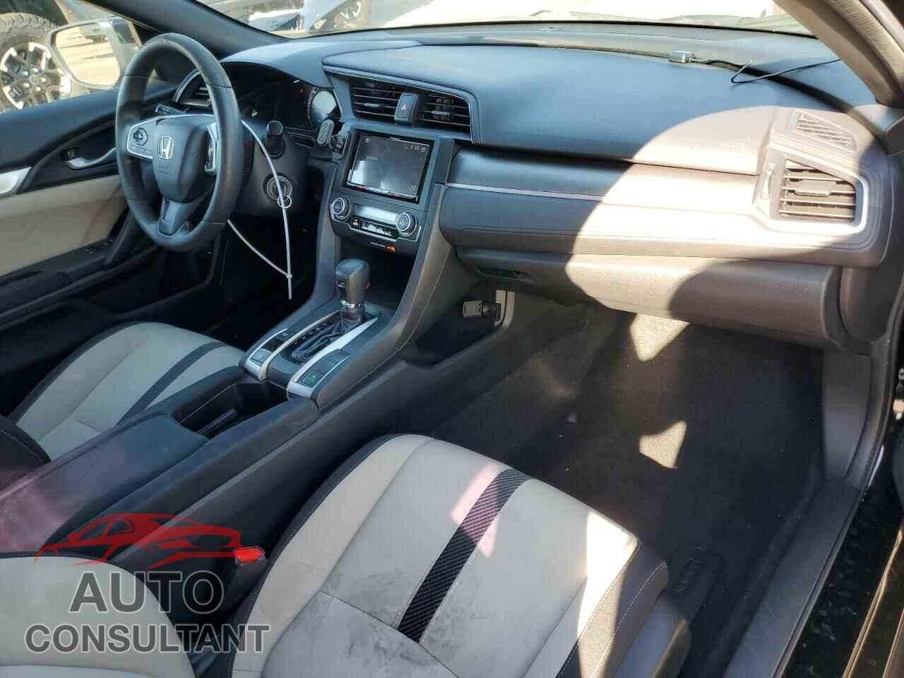 HONDA CIVIC 2017 - 2HGFC4B51HH306571