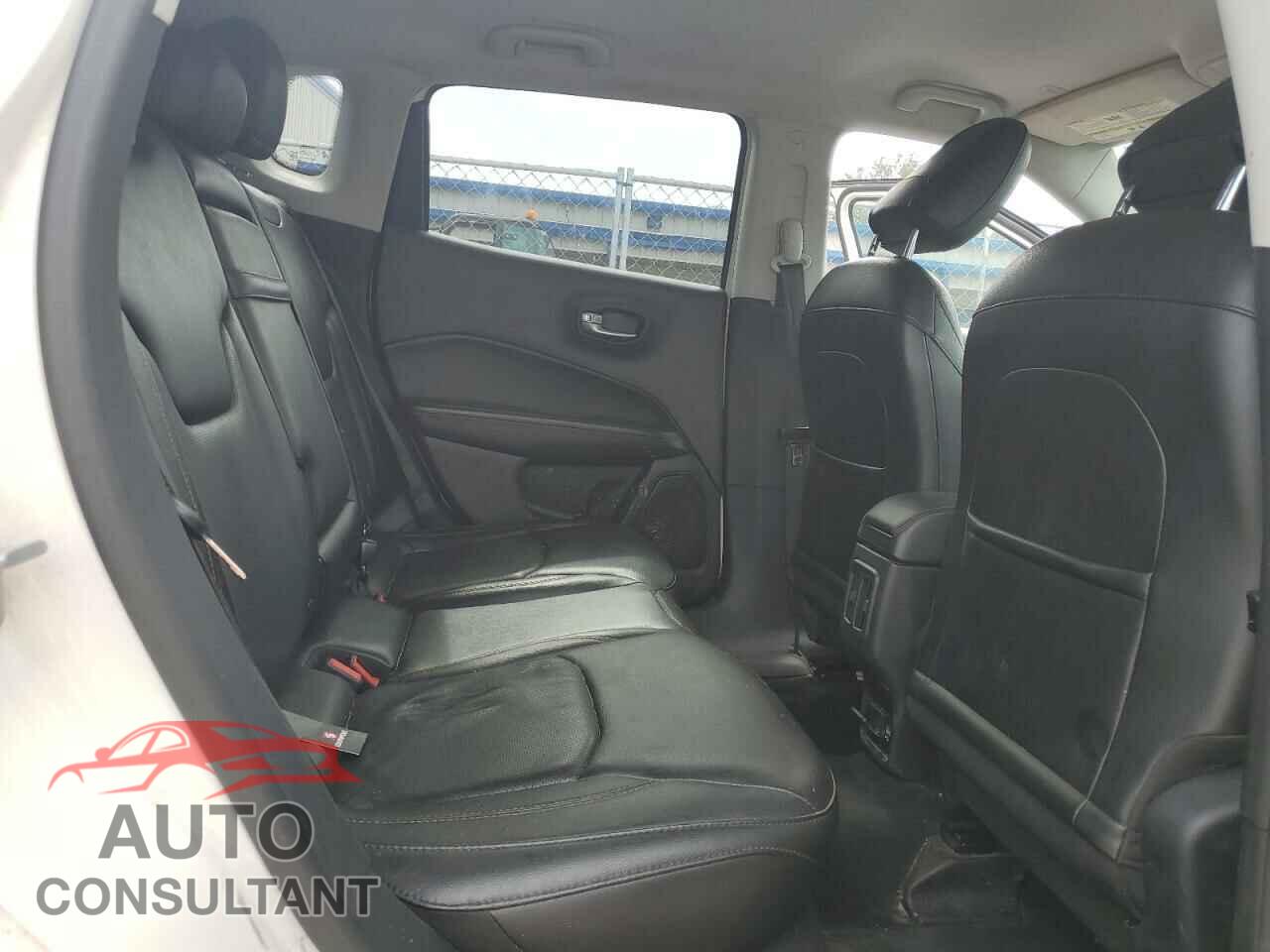 JEEP COMPASS 2018 - 3C4NJDCB2JT397397