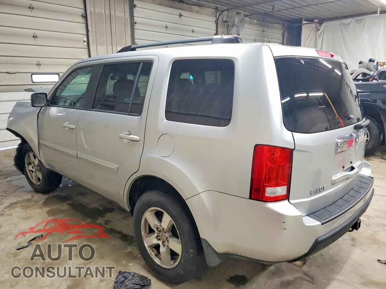 HONDA PILOT 2011 - 5FNYF4H52BB091821