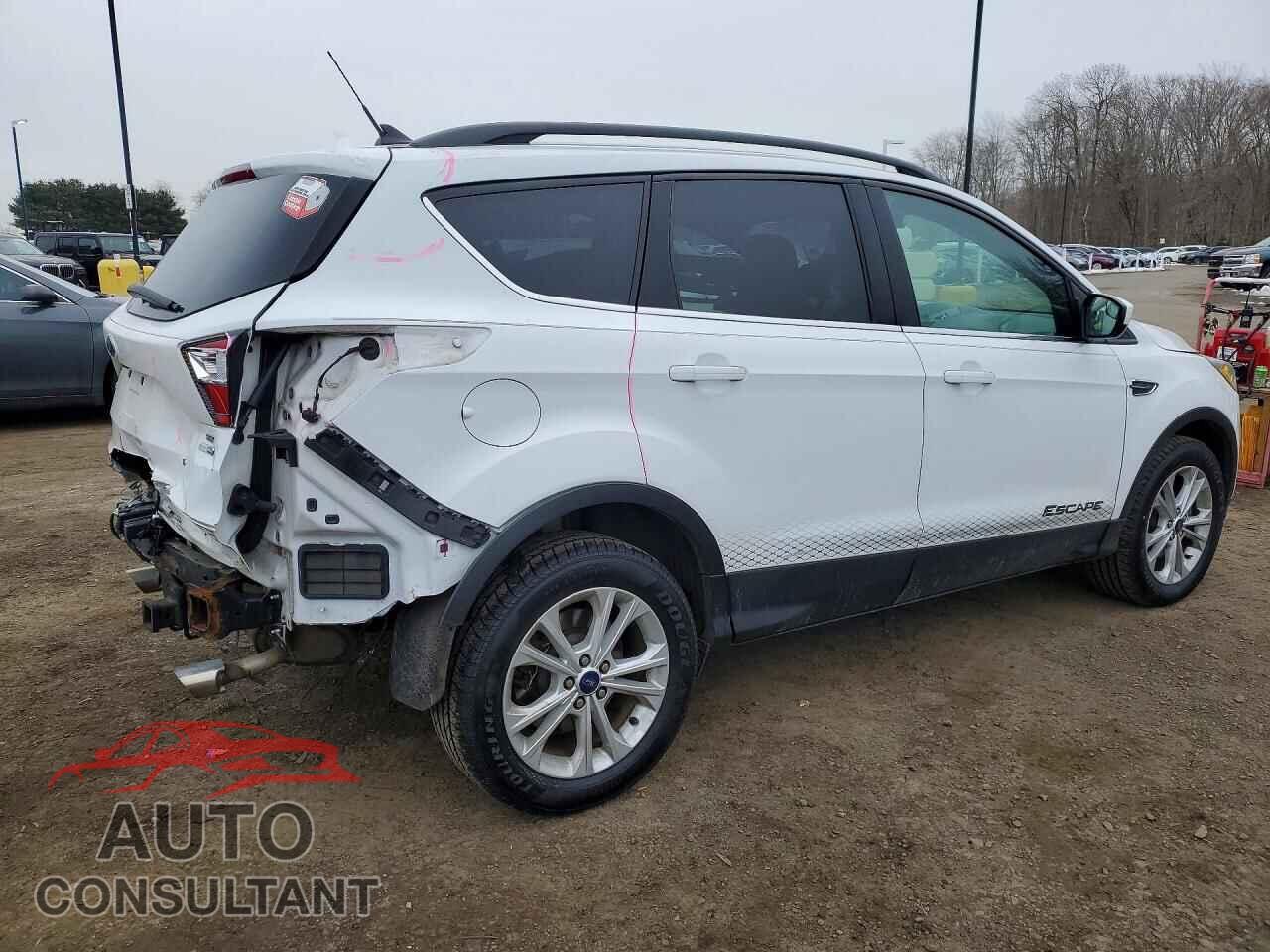 FORD ESCAPE 2018 - 1FMCU9GD2JUB34108