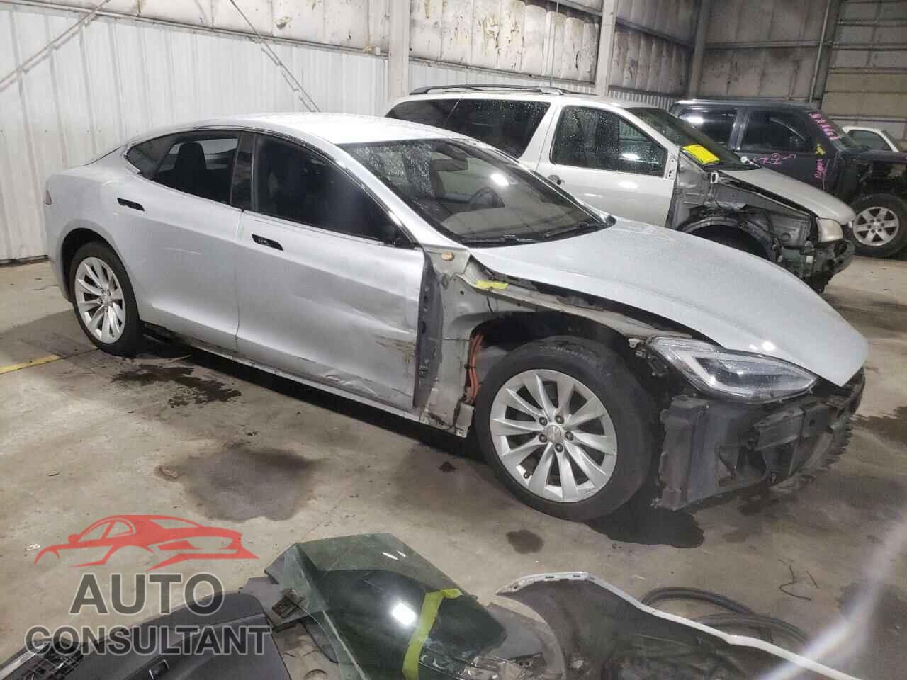 TESLA MODEL S 2016 - 5YJSA1E28GF153081