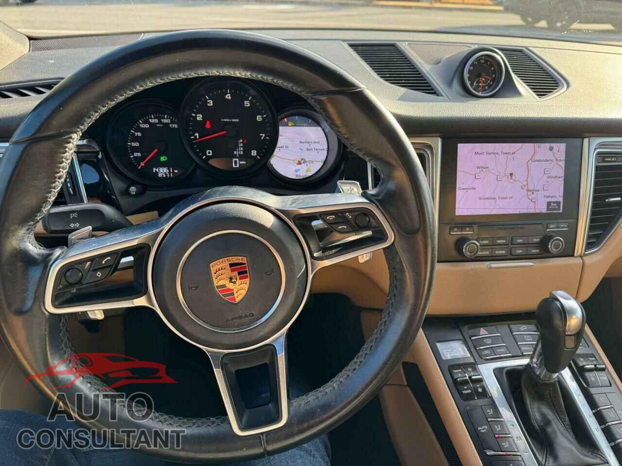 PORSCHE MACAN 2017 - WP1AA2A54HLB83757