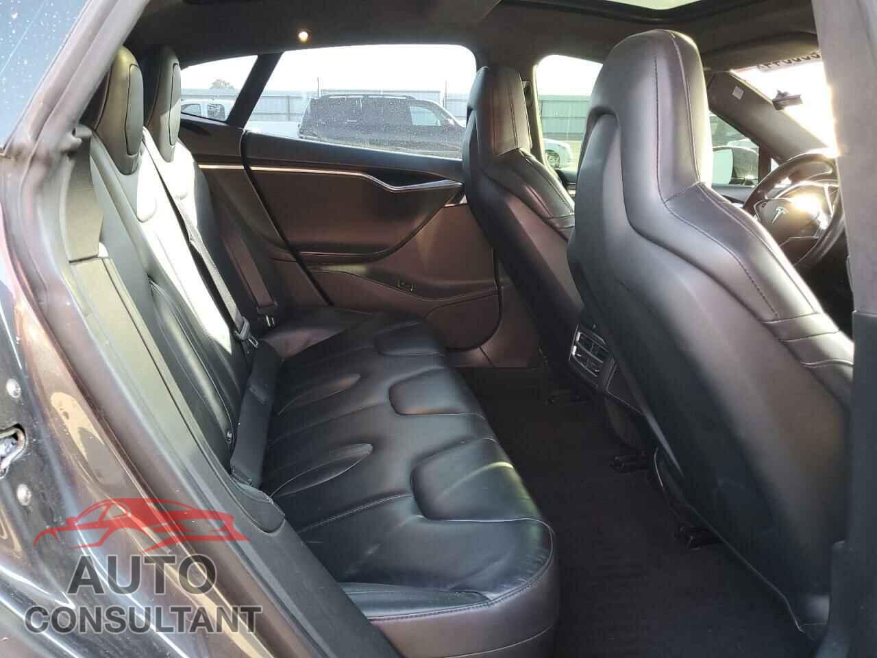 TESLA MODEL S 2016 - 5YJSA1E28GF139360