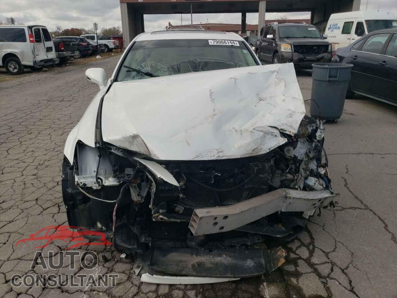 LEXUS IS 2012 - JTHCF5C23C5059734
