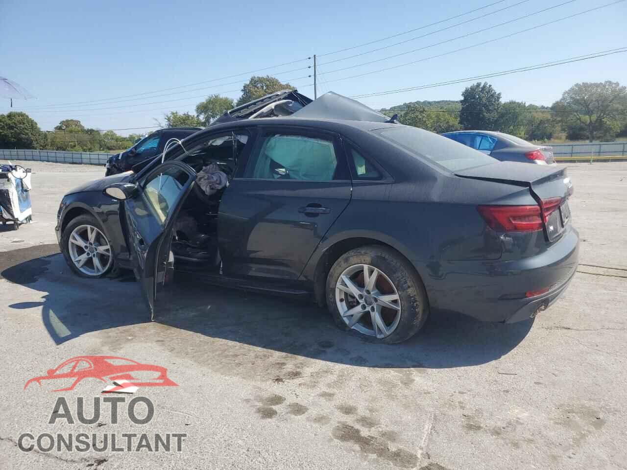 AUDI A4 2018 - WAUDNAF45JN017428