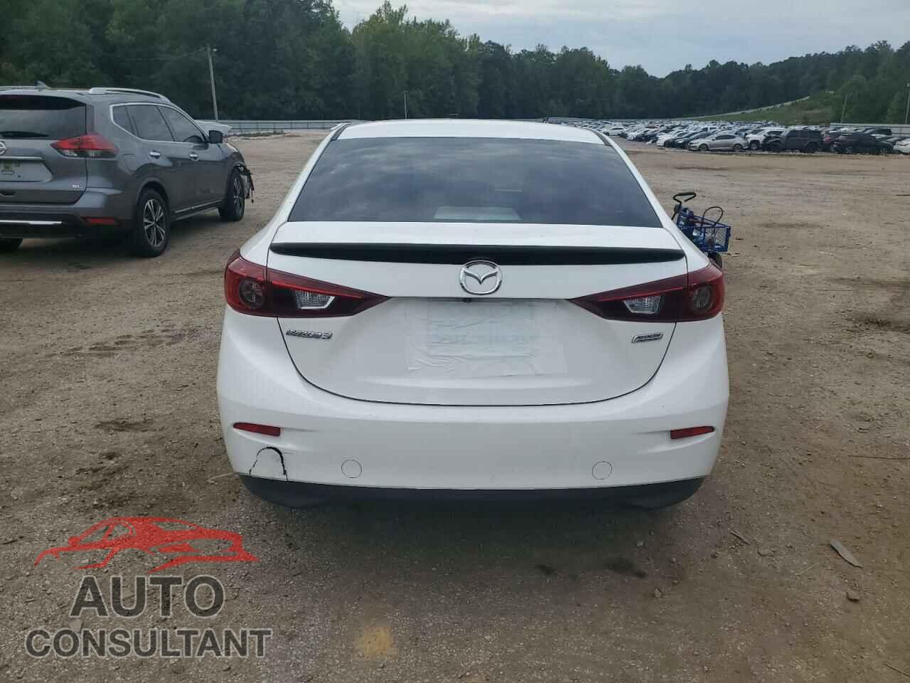 MAZDA 3 2017 - 3MZBN1V7XHM120819