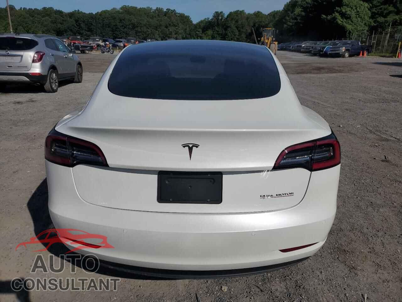 TESLA MODEL 3 2021 - 5YJ3E1EC4MF025529