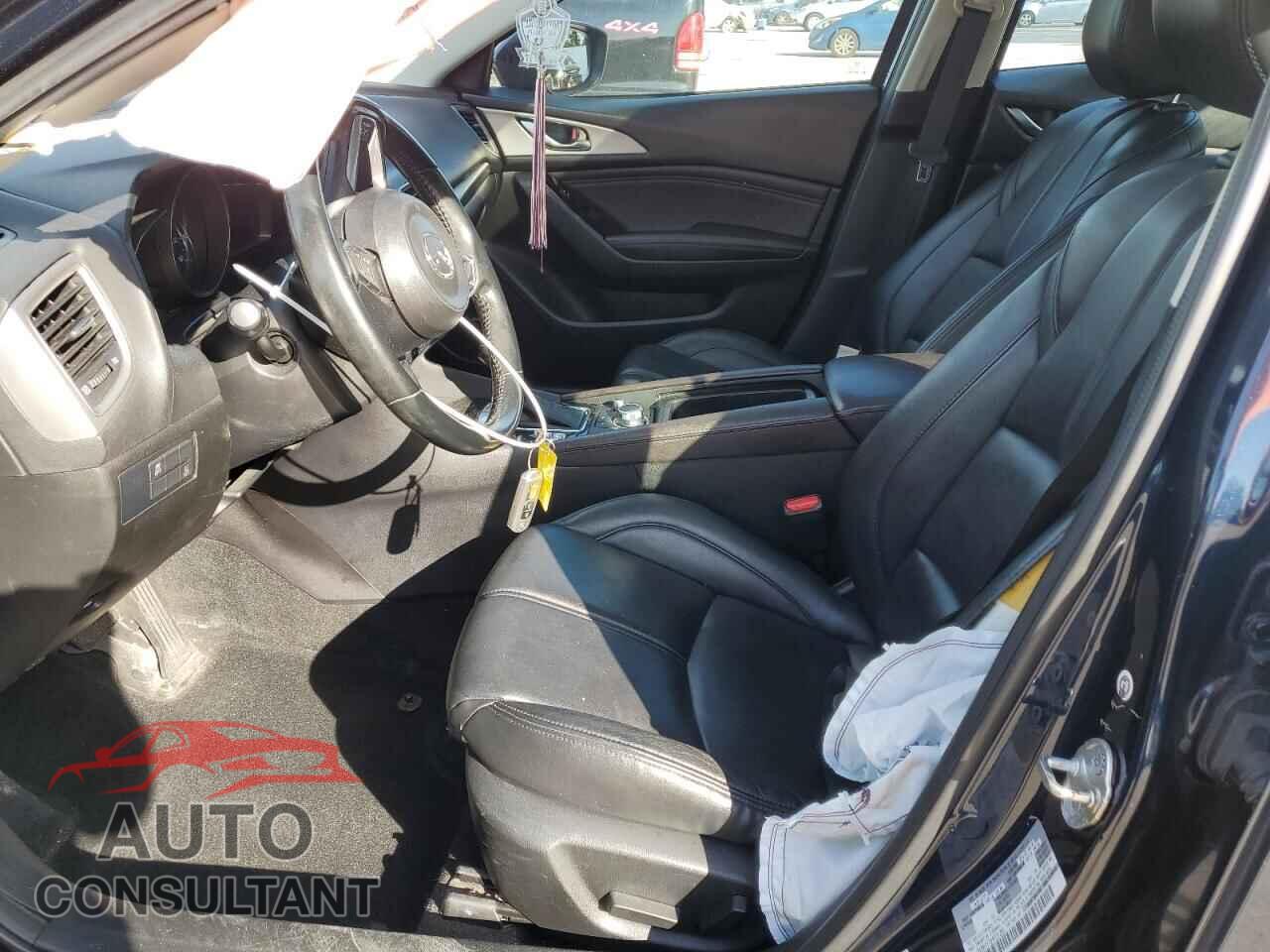 MAZDA 3 2017 - 3MZBN1V73HM131256