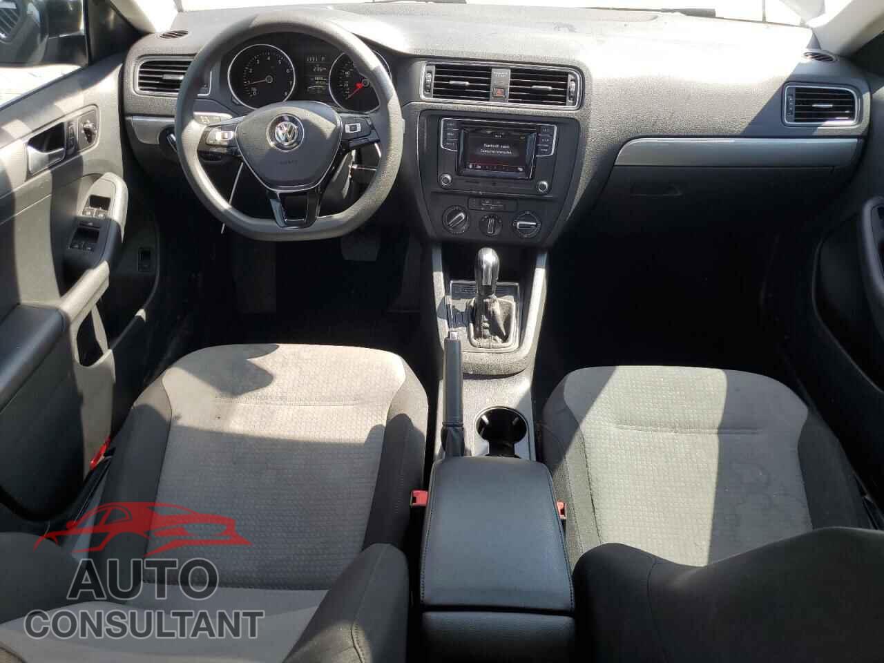 VOLKSWAGEN JETTA 2017 - 3VW2B7AJ2HM377244