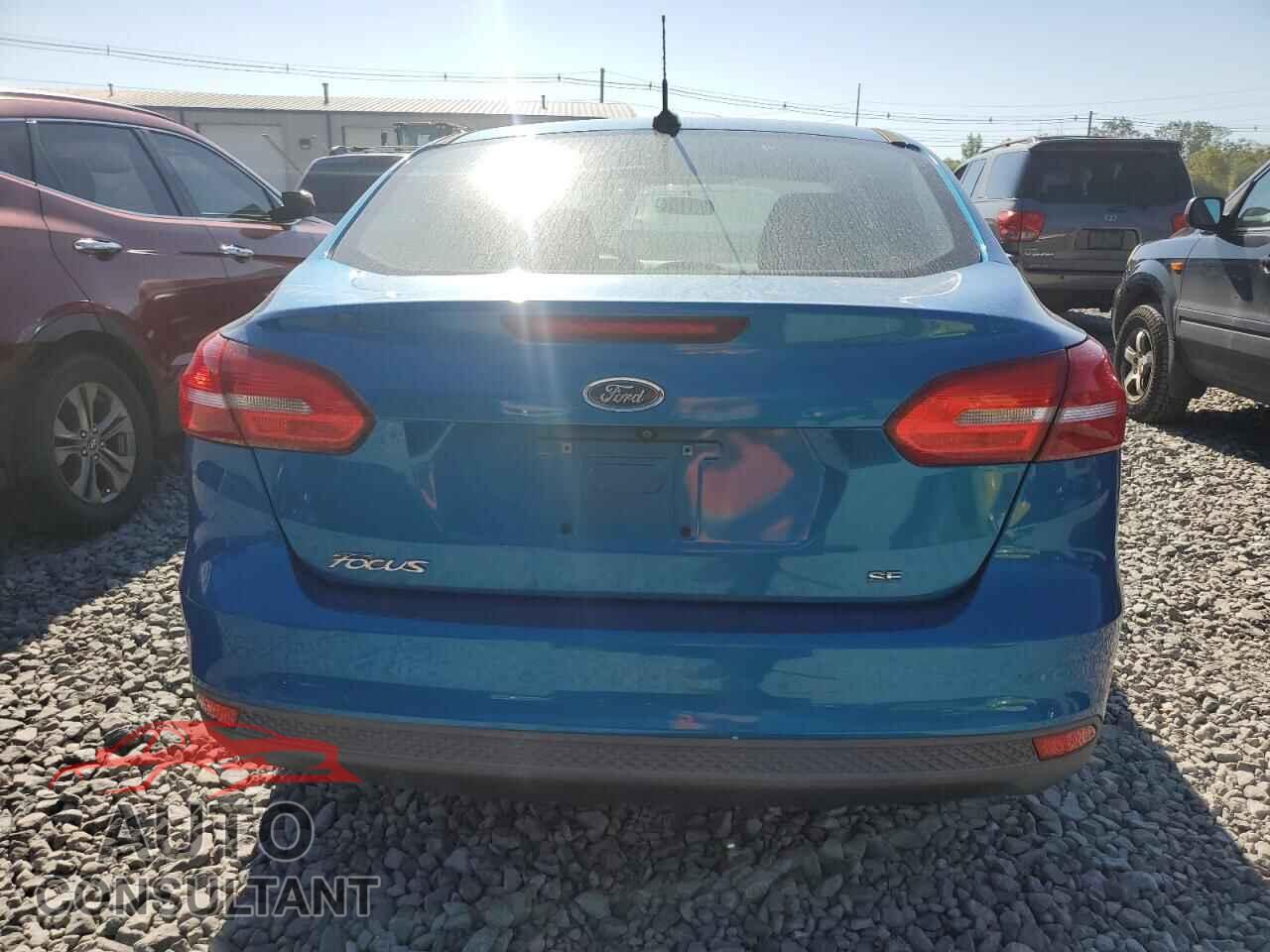 FORD FOCUS 2015 - 1FADP3F24FL352910