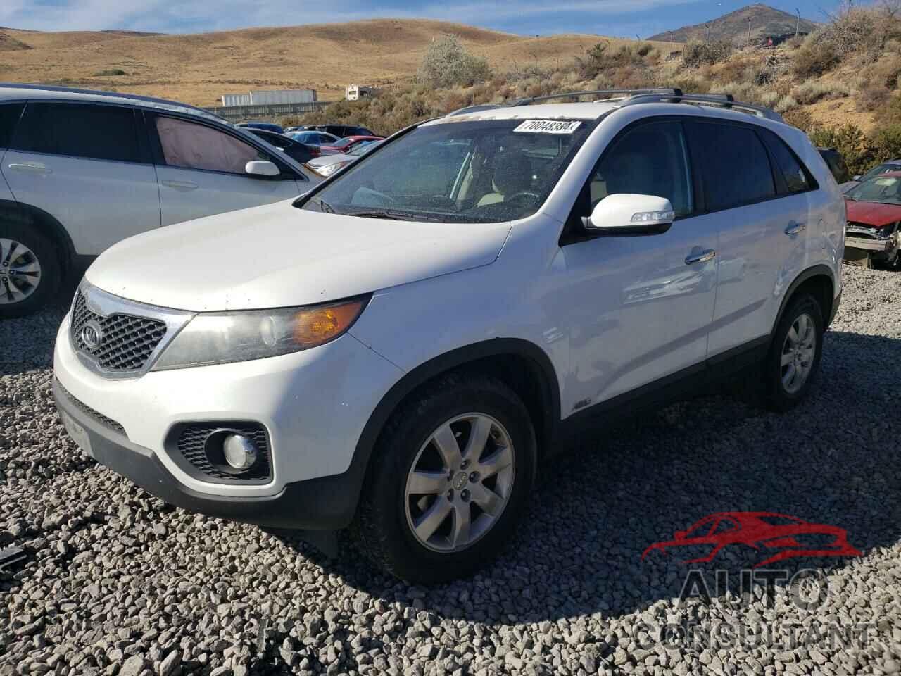 KIA SORENTO 2013 - 5XYKTCA66DG322467