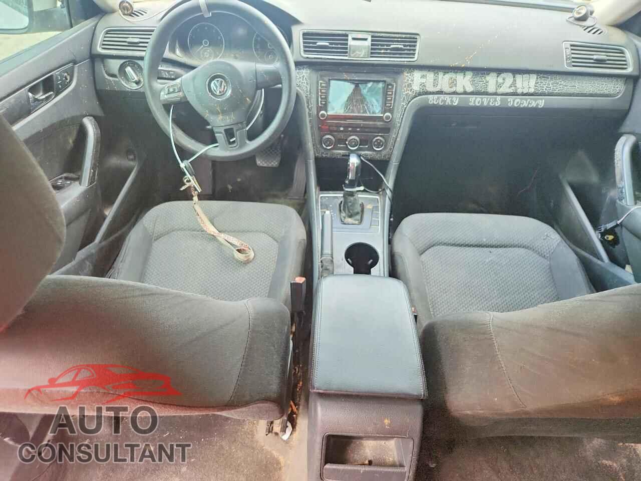 VOLKSWAGEN PASSAT 2014 - 1VWAP7A31EC002263