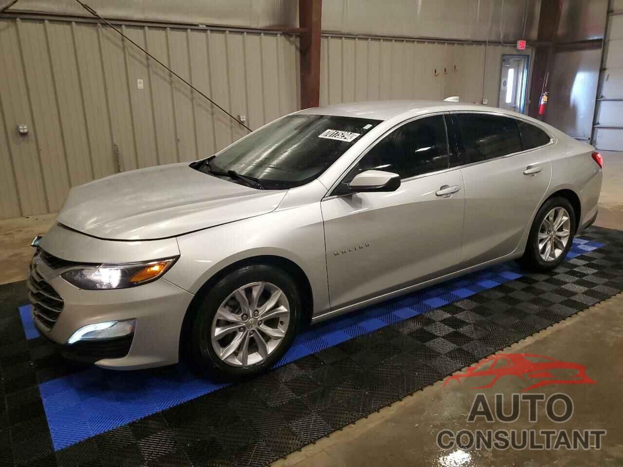 CHEVROLET MALIBU 2019 - 1G1ZD5ST8KF120556