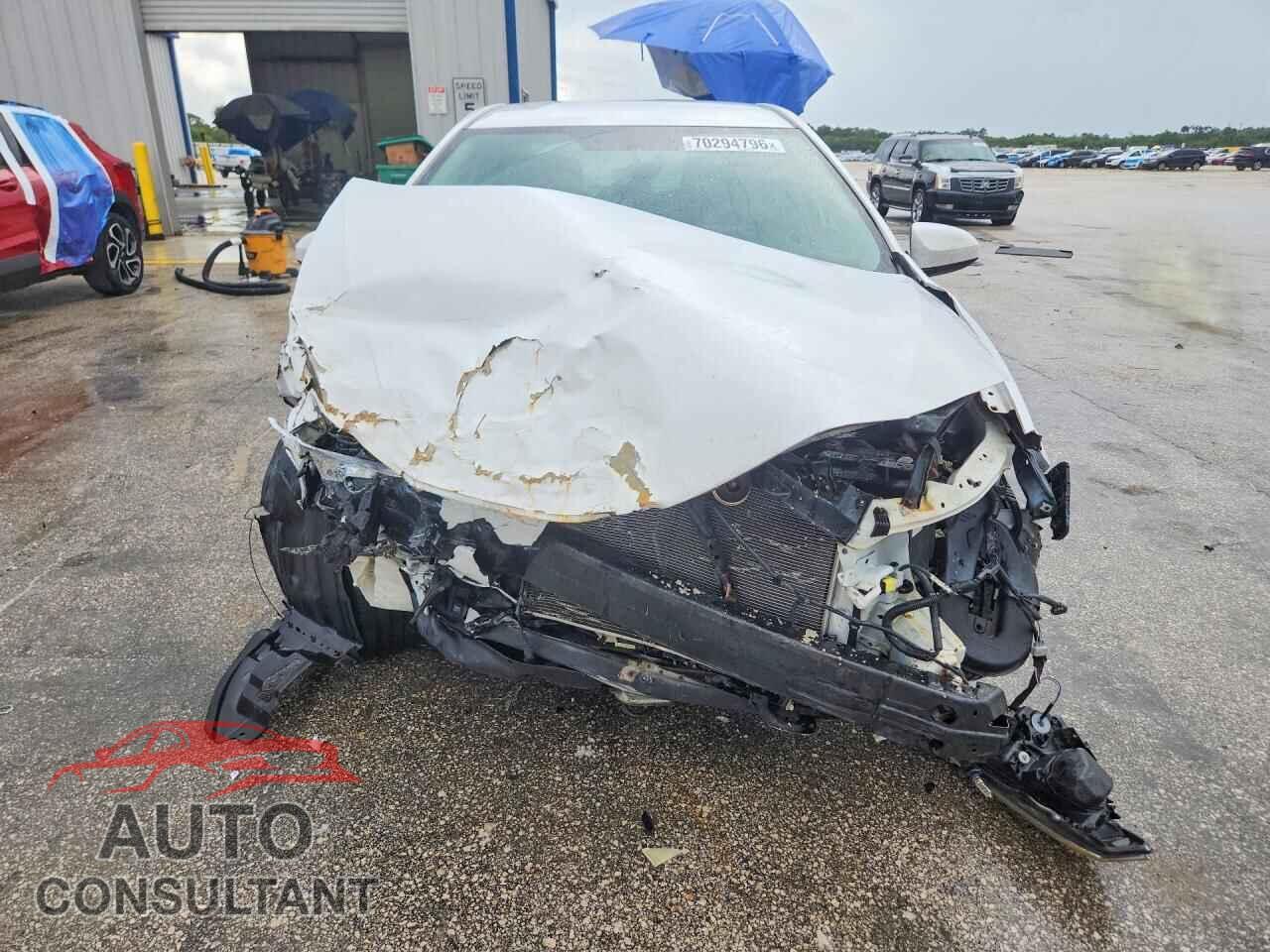 TOYOTA COROLLA 2015 - 2T1BURHE0FC316840