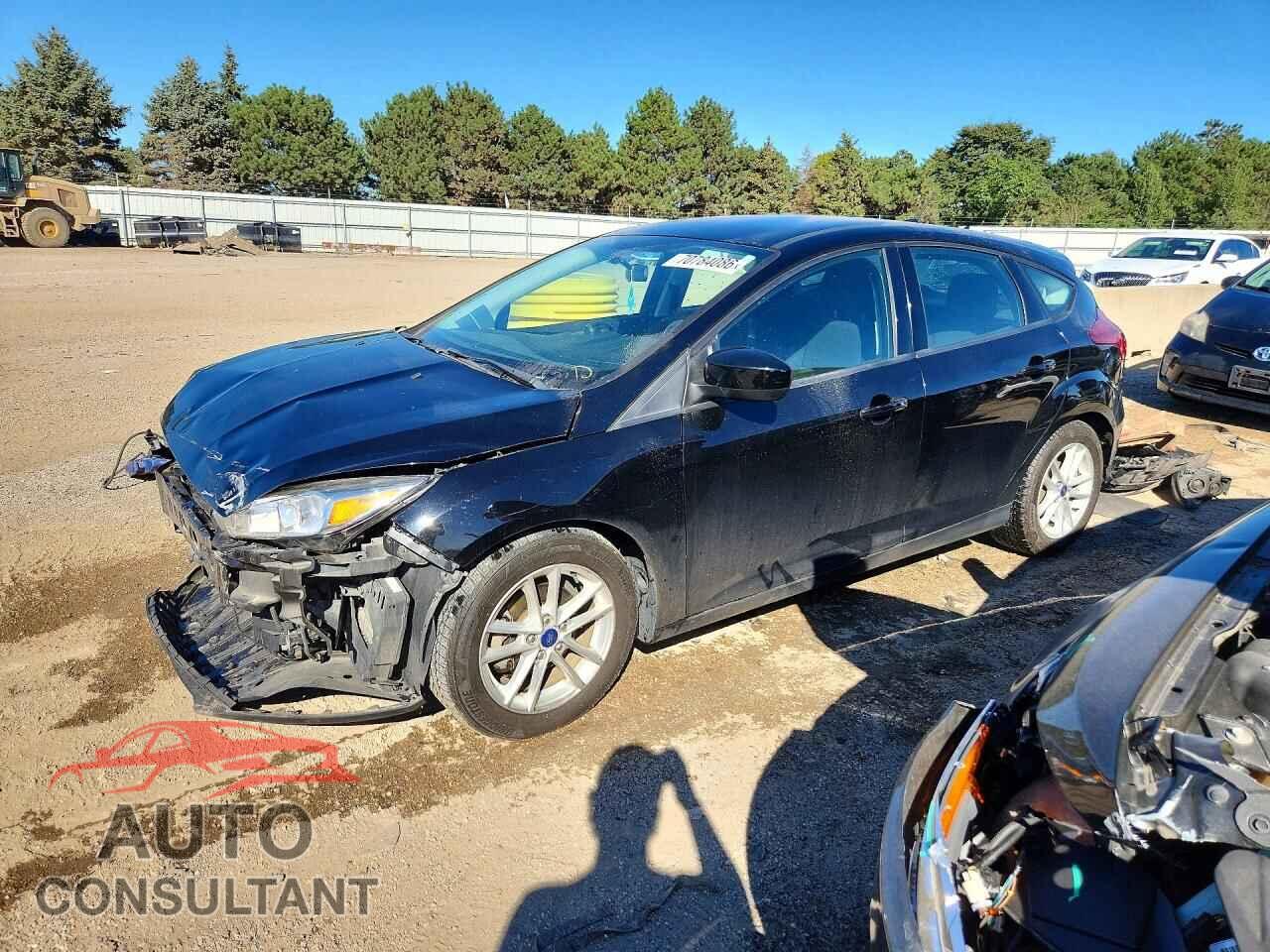 FORD FOCUS 2018 - 1FADP3K26JL310995
