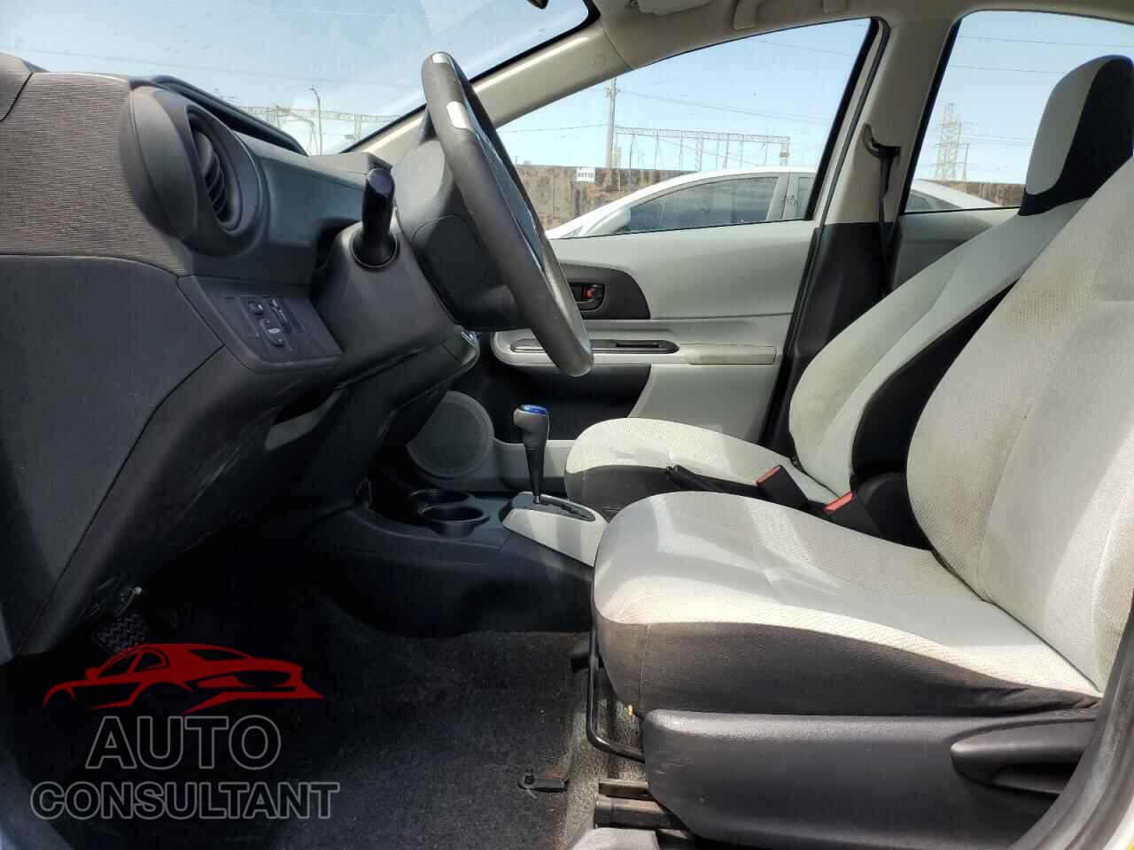 TOYOTA PRIUS 2013 - JTDKDTB36D1547456
