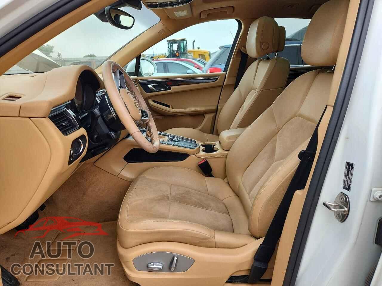 PORSCHE MACAN 2016 - WP1AB2A52GLB44919