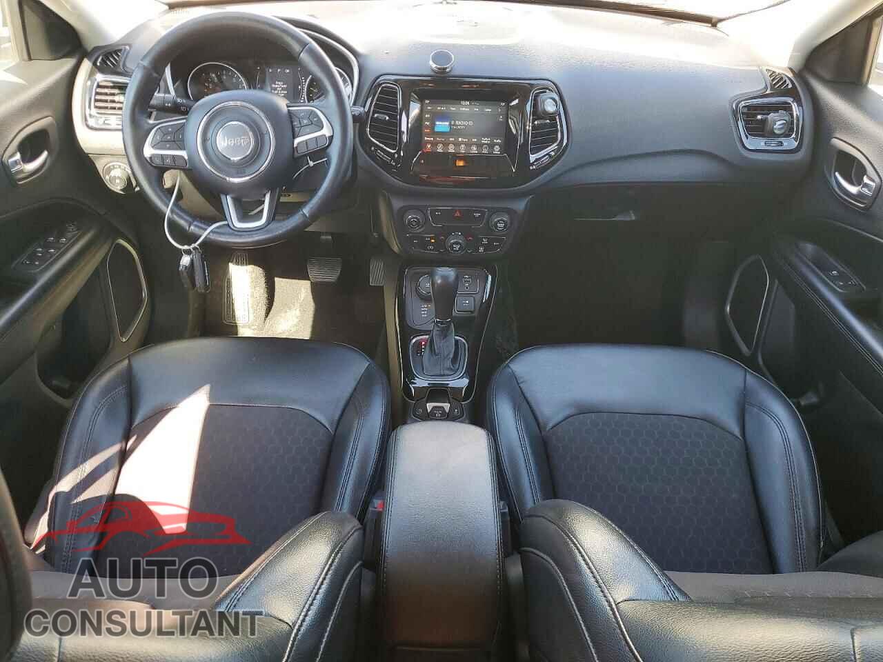 JEEP COMPASS 2019 - 3C4NJDBB8KT598465
