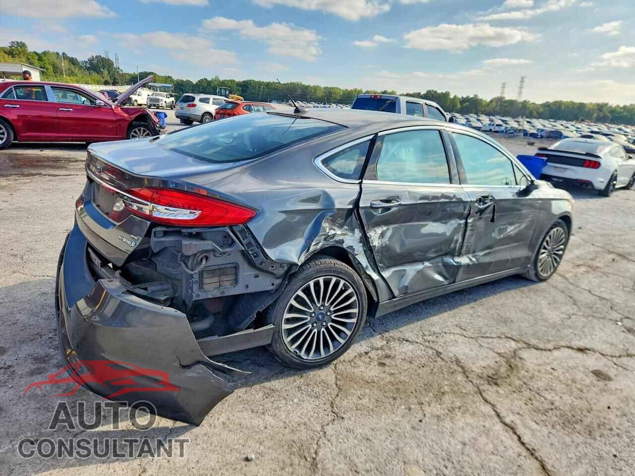 FORD FUSION 2017 - 3FA6P0LU3HR253173