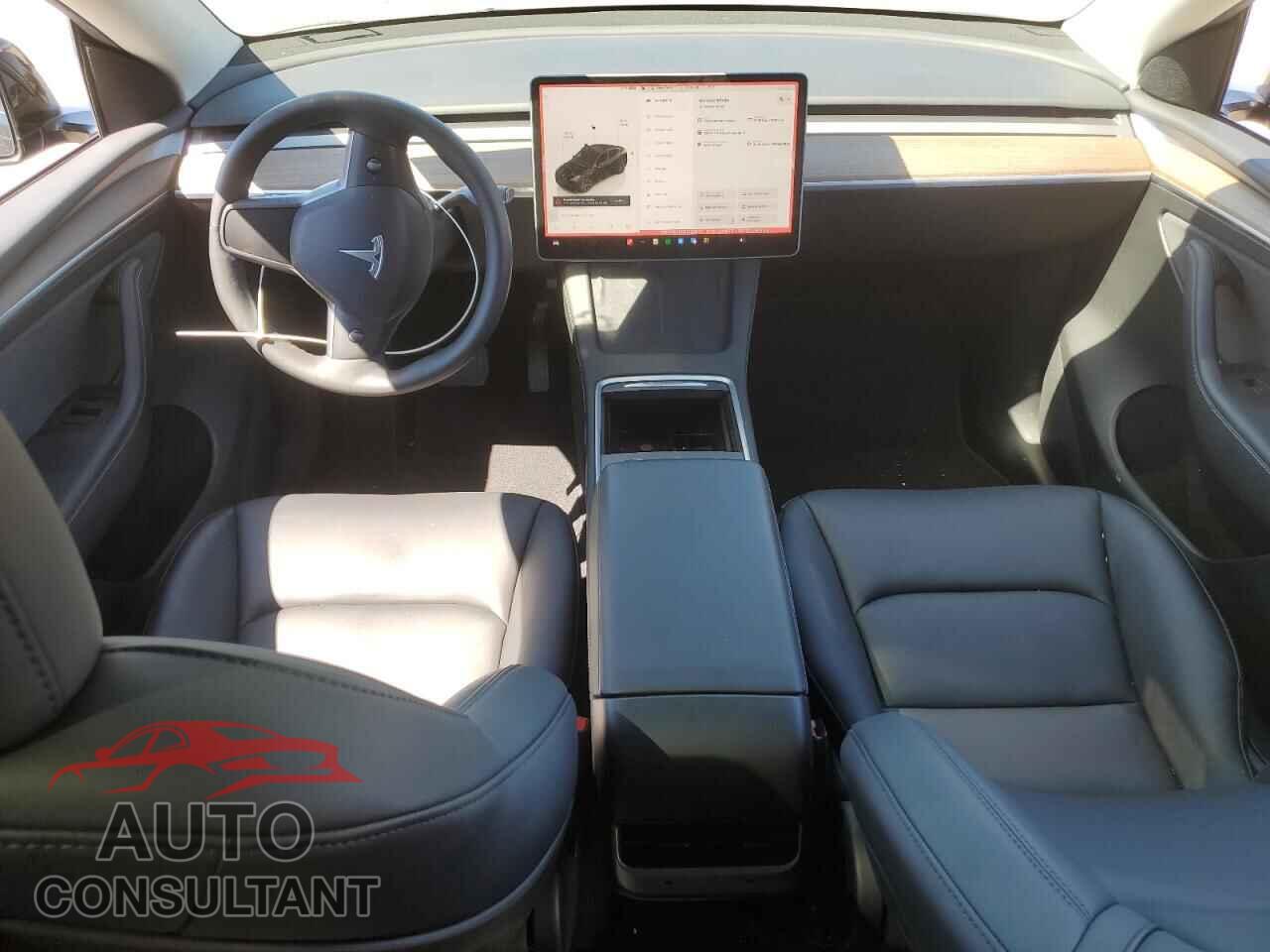 TESLA MODEL Y 2024 - 7SAYGAEE3RF132017