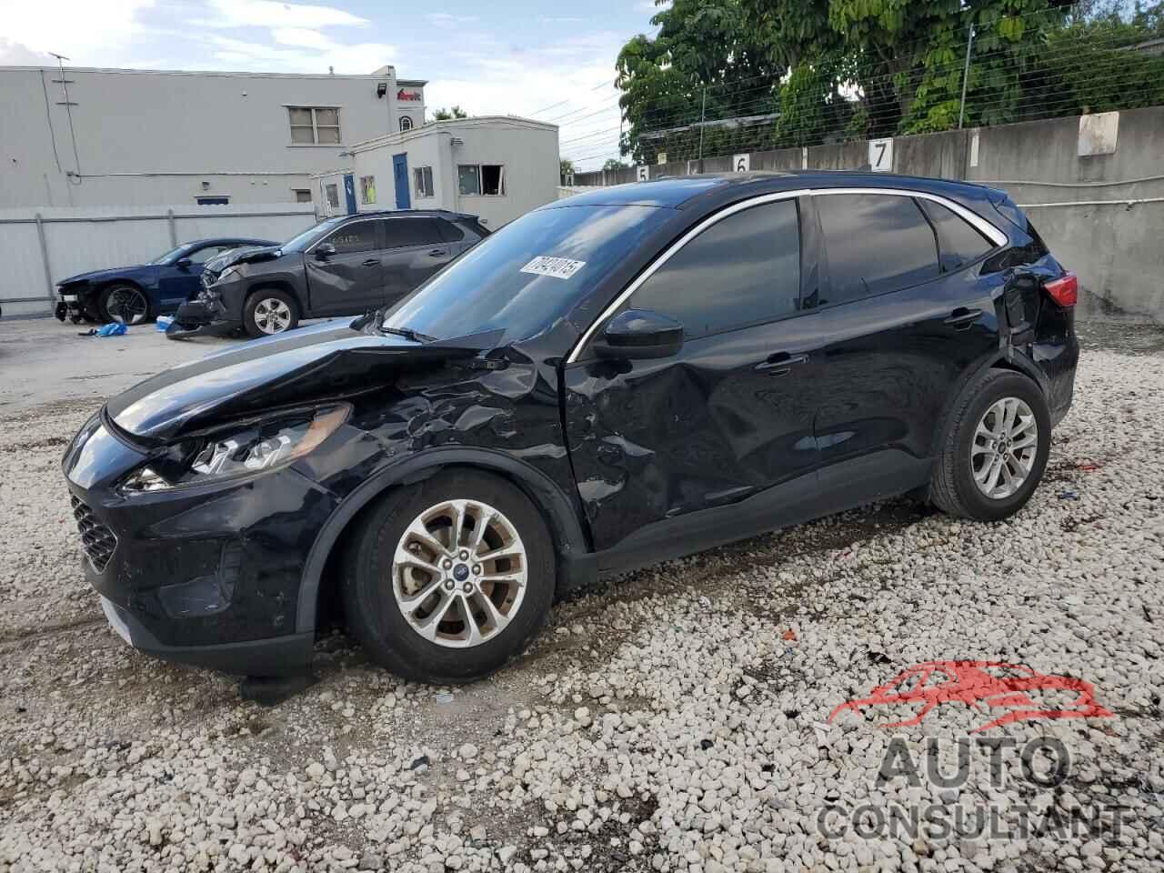 FORD ESCAPE 2020 - 1FMCU0G63LUB22310