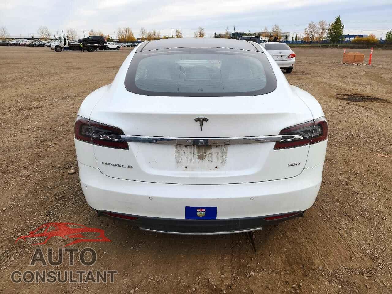 TESLA MODEL S 2015 - 5YJSA1V2XFF097885