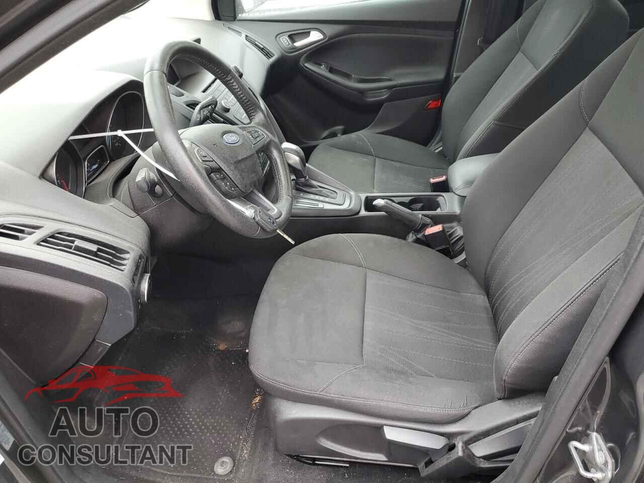 FORD FOCUS 2015 - 1FADP3F2XFL360249