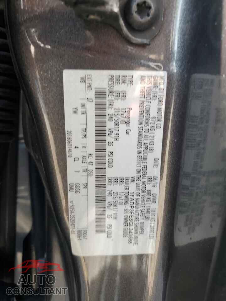 FORD FOCUS 2016 - 1FADP3FE8GL343588