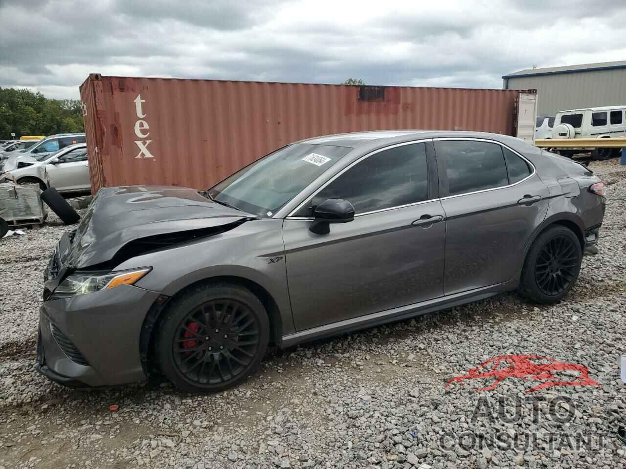 TOYOTA CAMRY 2018 - 4T1B11HK4JU662610