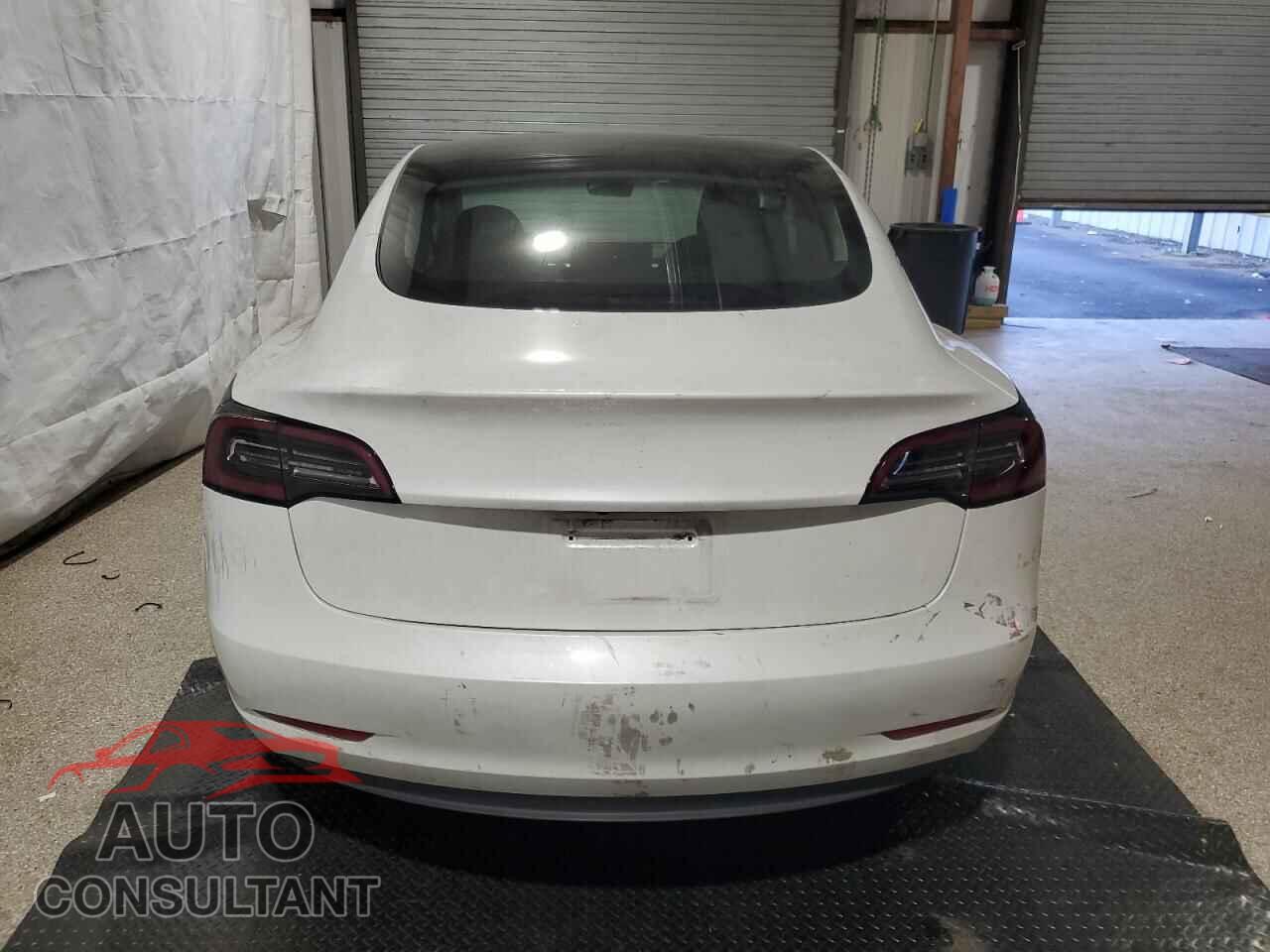 TESLA MODEL 3 2023 - 5YJ3E1EA5PF447005